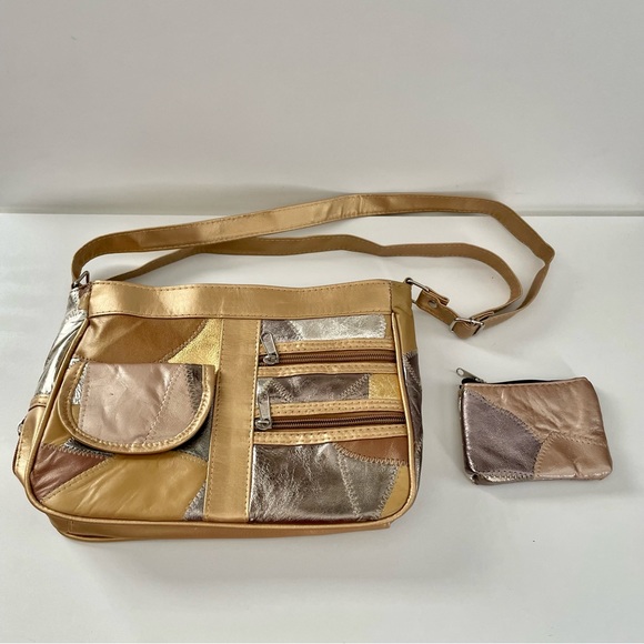 NWOT 100% Lamb Leather - Gold and Silver Metallic Quilt Style Shoulder Bag - Picture 3 of 10